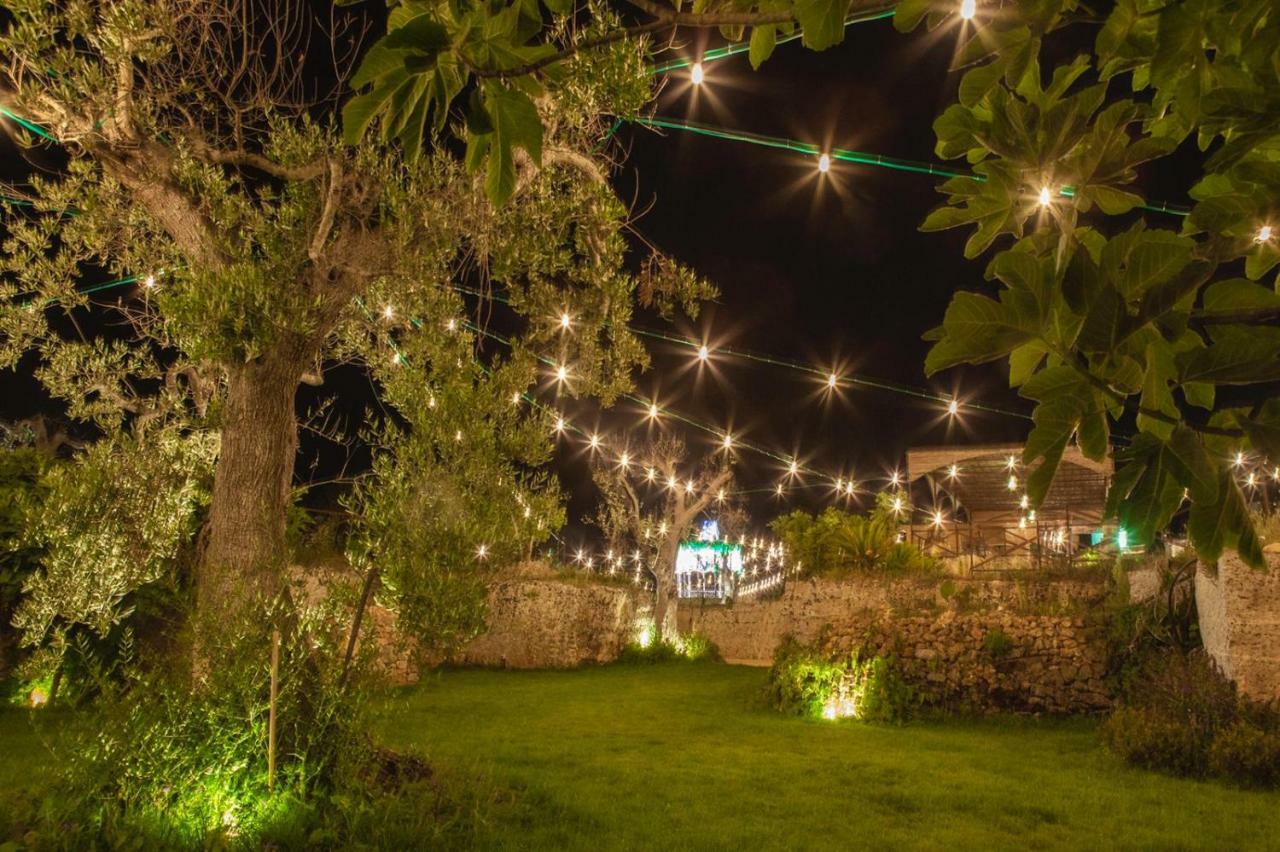 Agriturismo Li Calizzi Arte E Natura 노볼리 외부 사진